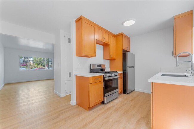 Building Photo - 3528 2nd St