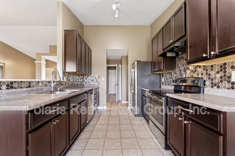 Building Photo - 872 Cherry Tree Ln