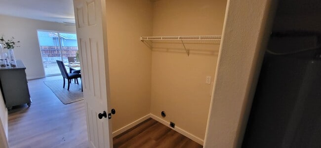 Building Photo - 3115 SW Metolius Ave