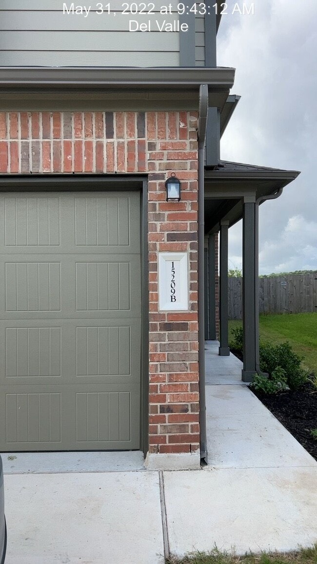 Building Photo - 15209 Spruce Frost Cv