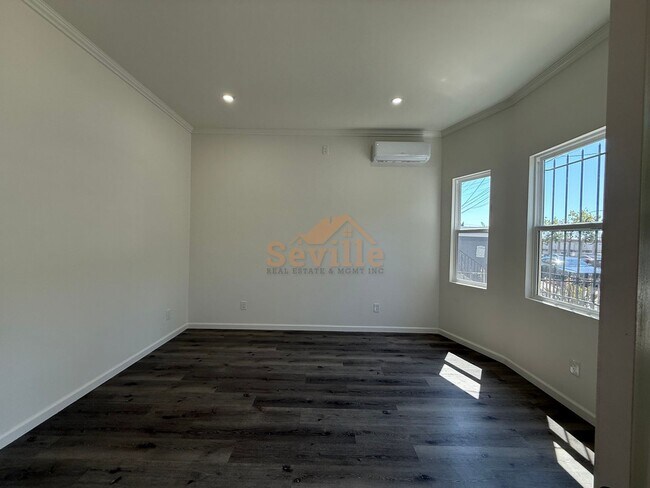 Building Photo - 356 Peralta St