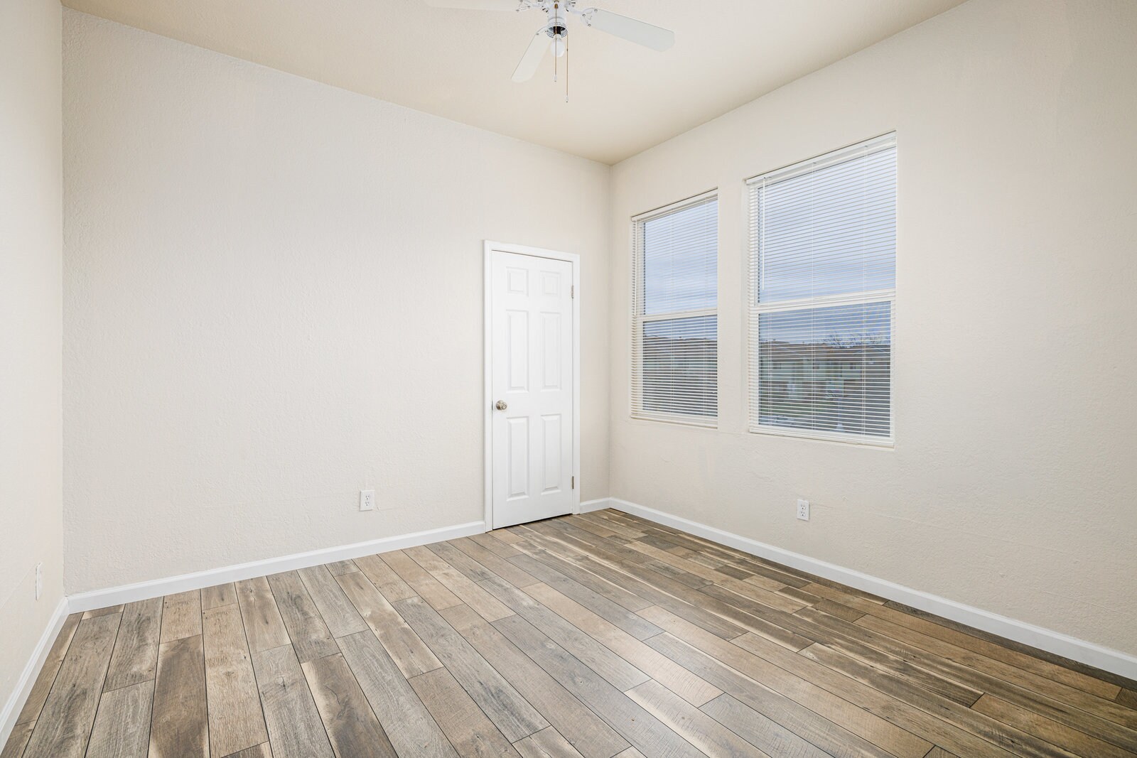 Building Photo - 512 Barrett Ave