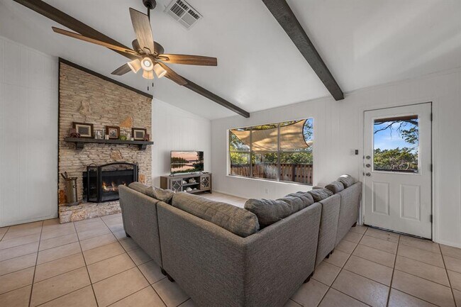 Building Photo - 13200 Running Doe Ln