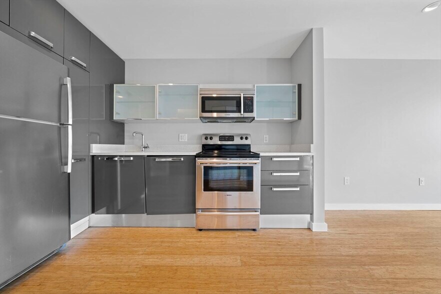 Building Photo - 691 Massachusetts Ave