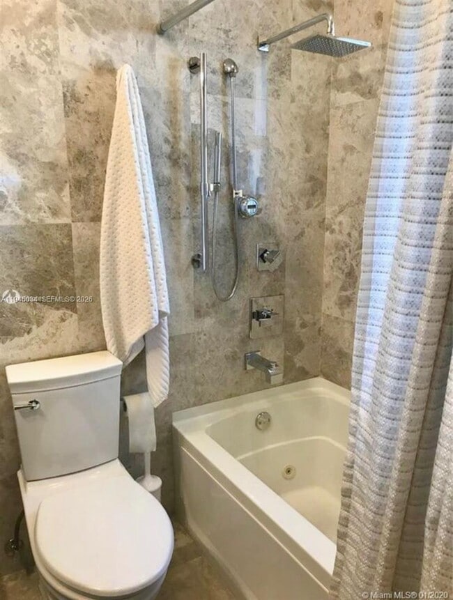 Building Photo - 7 NW 116th St