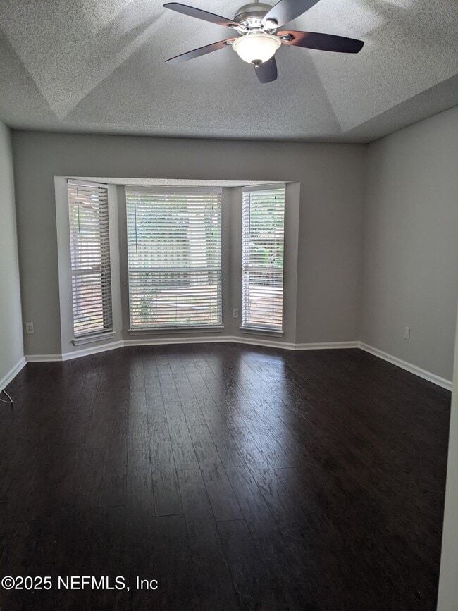 Building Photo - 13576 Capistrano Dr S