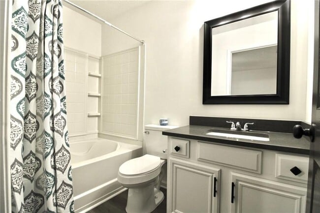 Building Photo - 2555 Flat Shoals Rd