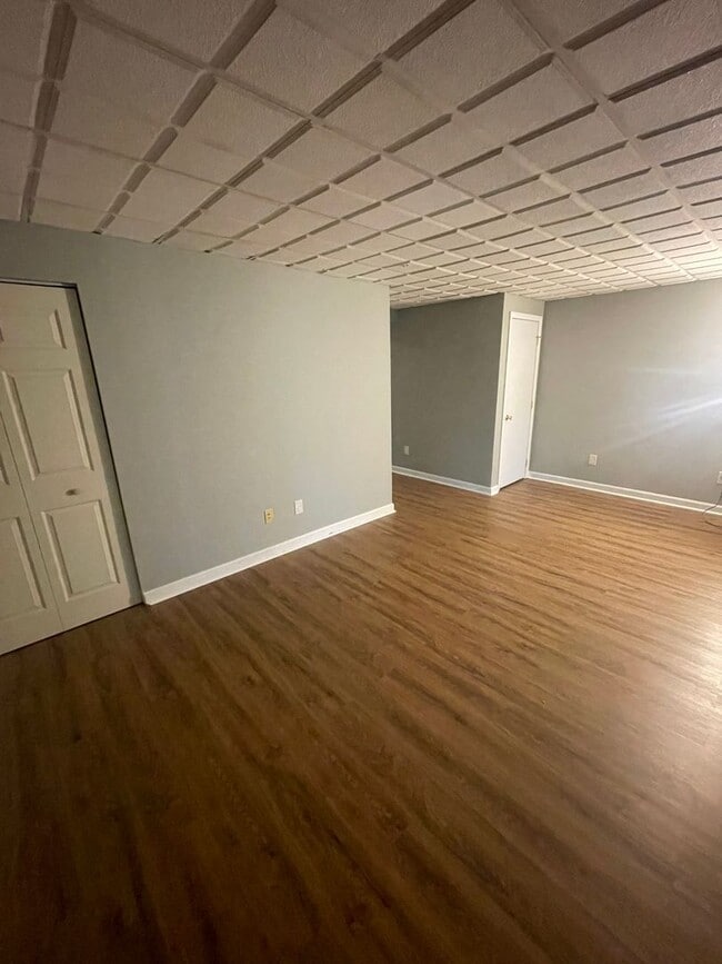Building Photo - Available Now! Updated townhome in Havre D...