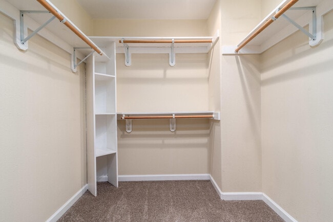 Building Photo - 202 Snug Harbour Dr