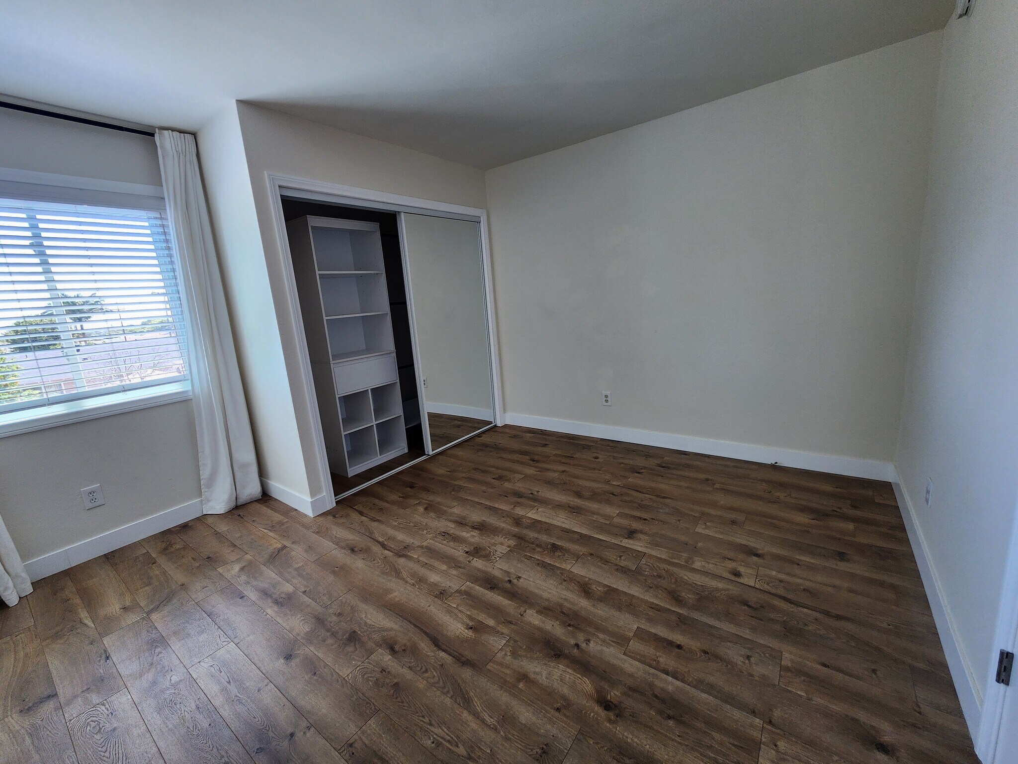 Building Photo - 4030 Mount Acadia Blvd