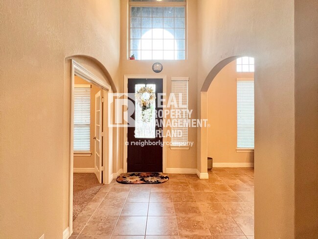 Building Photo - Stunning 5-Bedroom, 4.5-Bath Home for Rent in Richmond, TX
