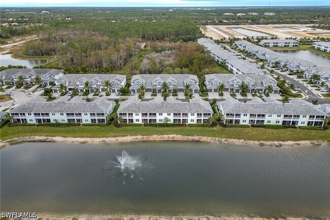 Building Photo - 2555 Seychelles Dr