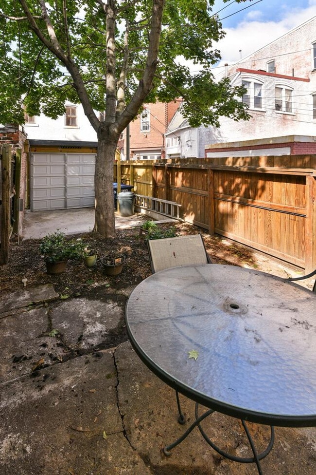 Building Photo - 241 Massachusetts Ave NE