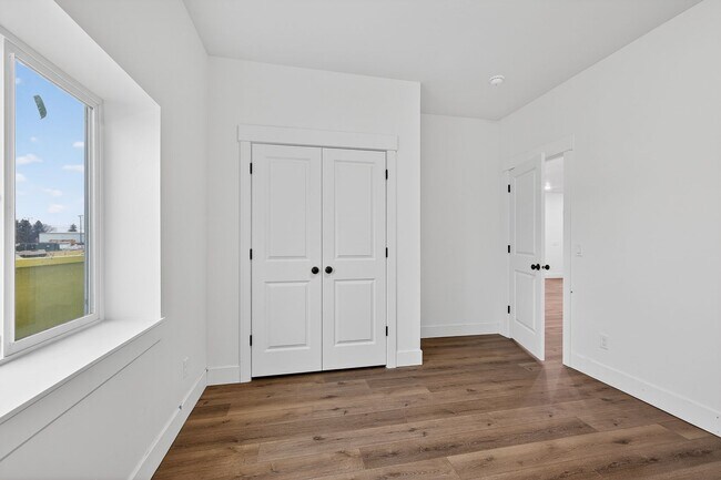 Building Photo - JR119L