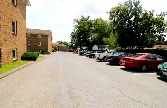 Building Photo - 600 W Patrick St