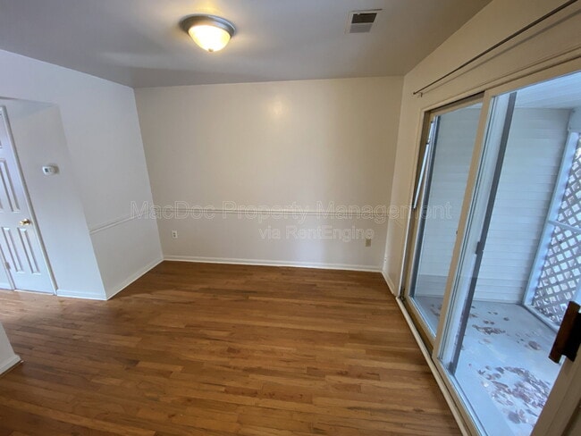 Building Photo - 212 Farrell Ln