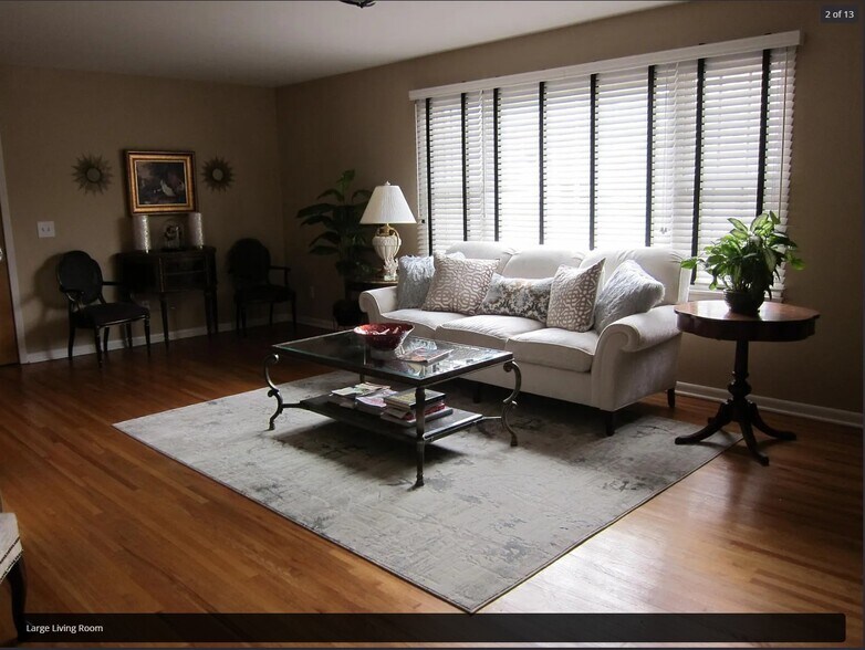 Large Family Room - 25 Mechanic St