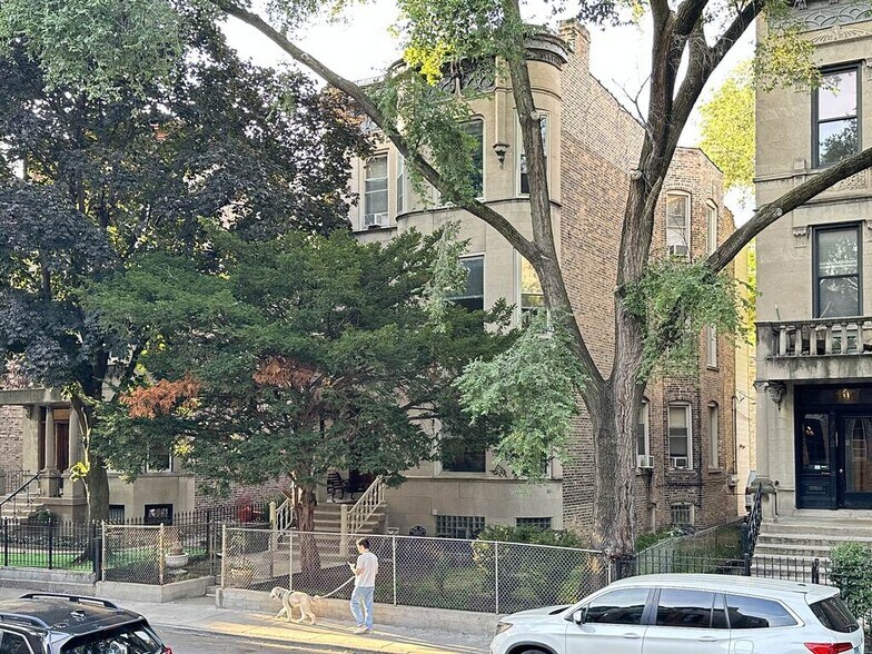 Primary Photo - 2116 W Concord Pl
