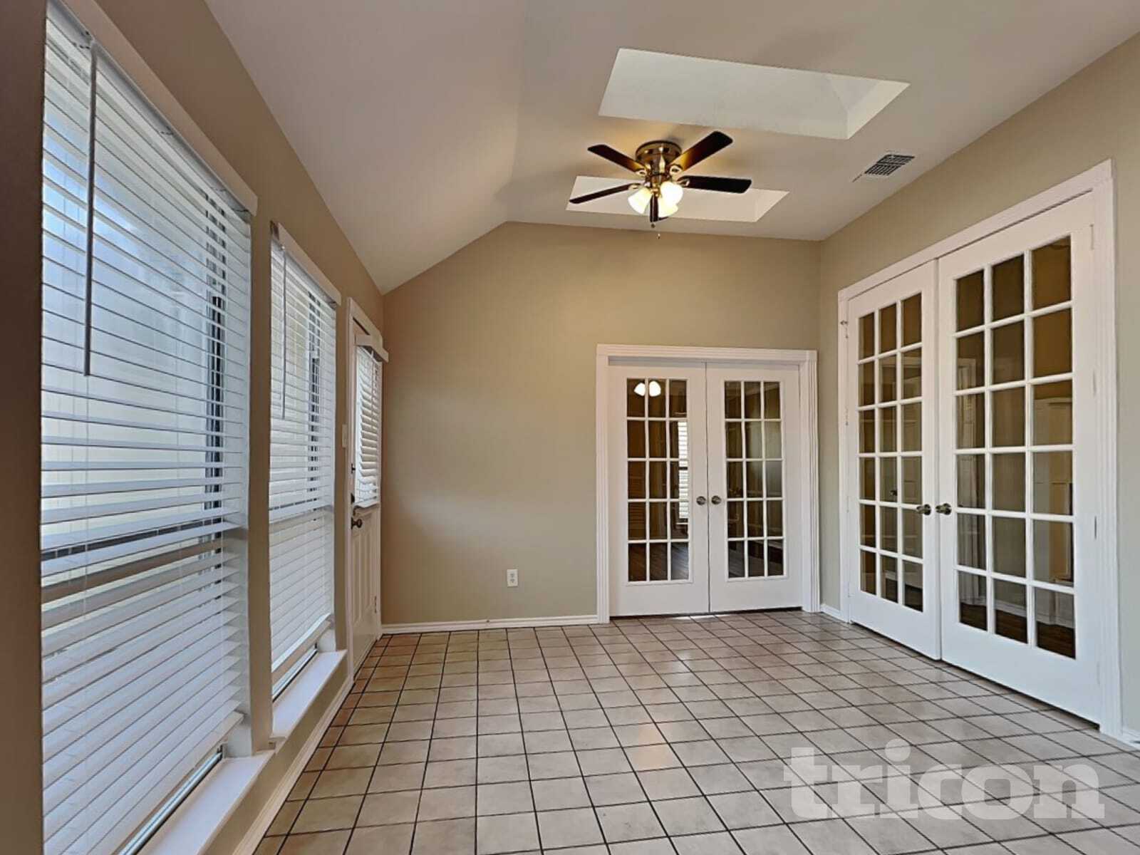 Building Photo - 2601 Trail Tree Ct