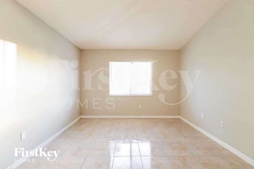 Building Photo - 13353 Prestwick Dr