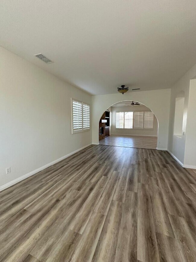 Building Photo - 110 Francesca Ct