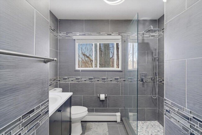 Building Photo - 263 Oyster Bay Road