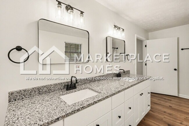 Building Photo - 4503 Dogwood Farms Dr