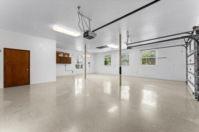 Building Photo - 1589 Mary Ln