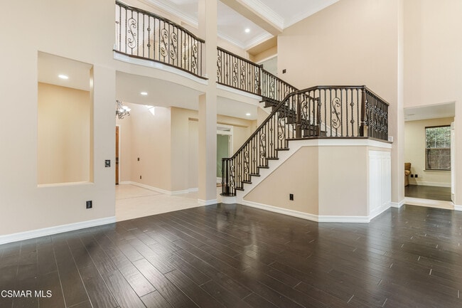 Building Photo - 504 Rustic Hills Dr