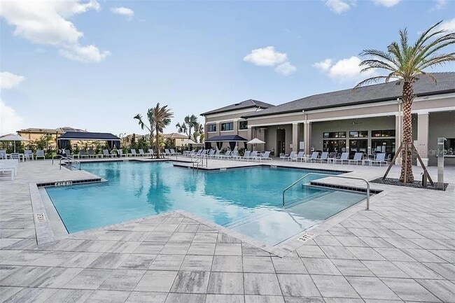 Building Photo - 32558 Tree of Life Ave