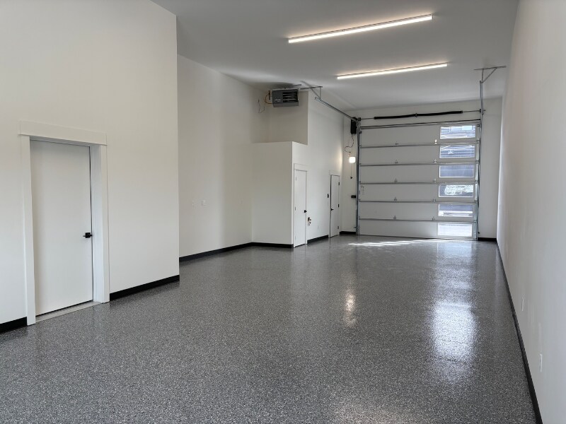 Building Photo - 205 Fletching Way