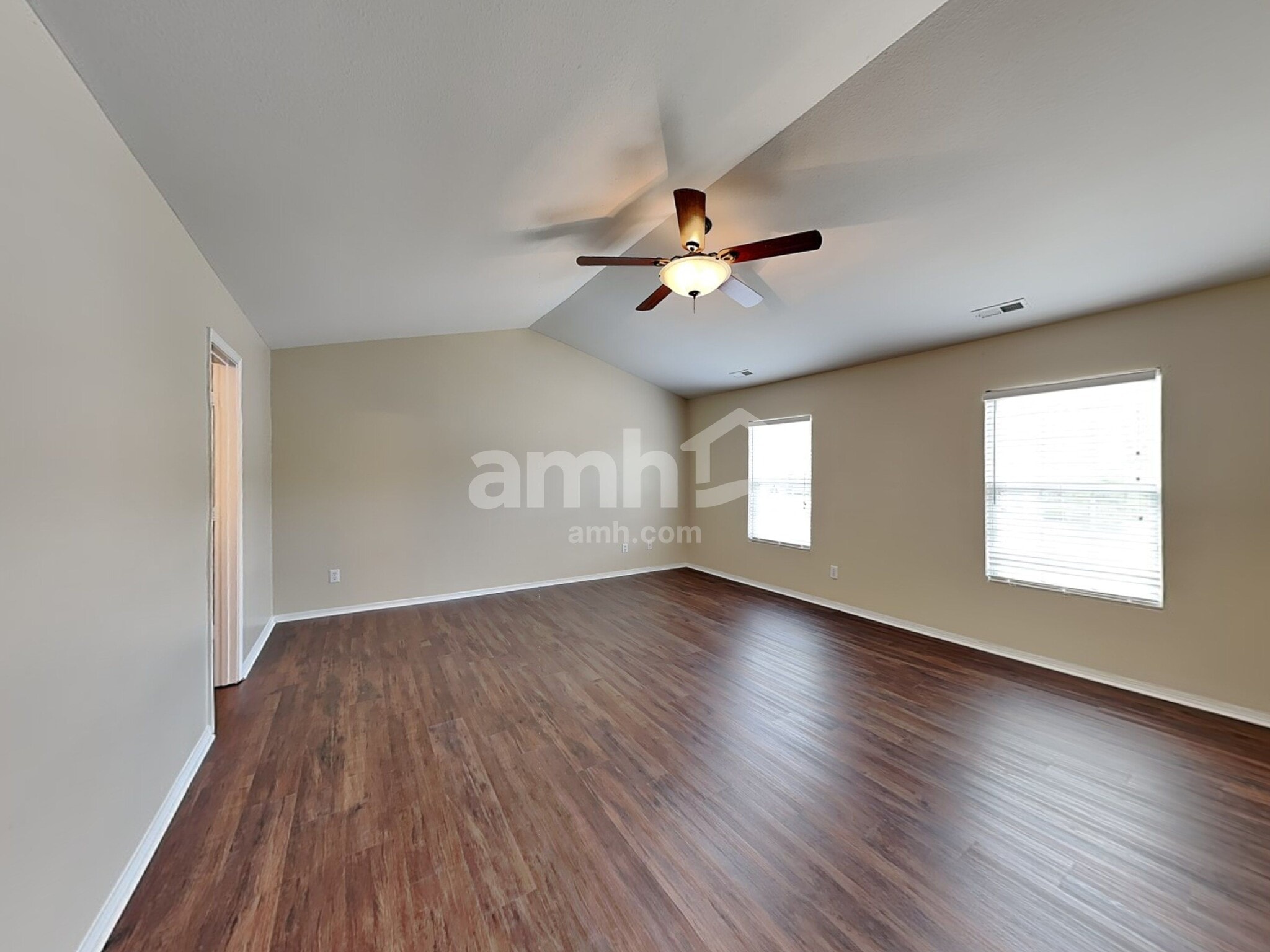 Building Photo - 1710 Cabarrus Crossing Dr