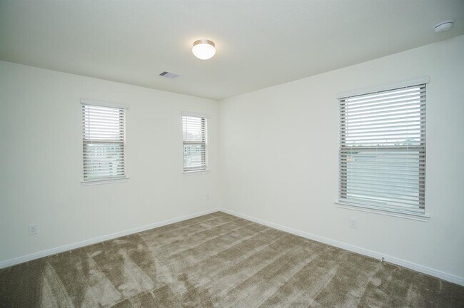 Building Photo - 4615 Sabine Creek Way