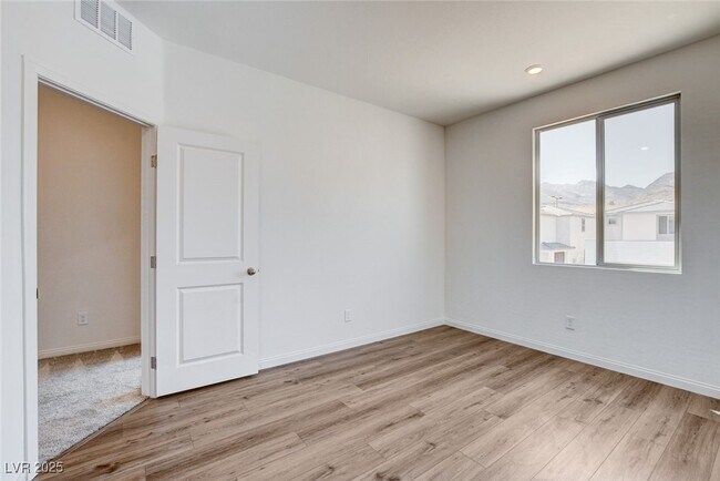 Building Photo - 1578 Crested Eagle St