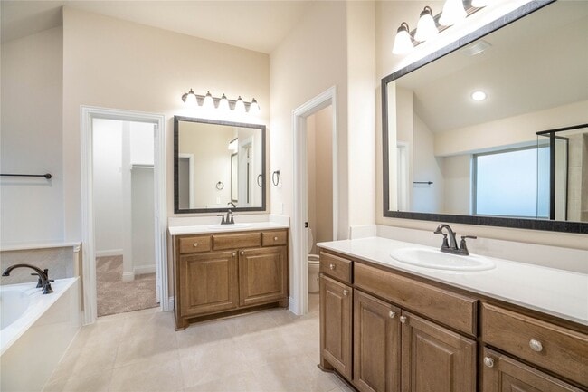 Building Photo - 312 Delaford Dr