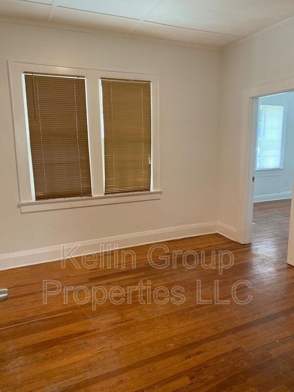 Building Photo - 1220 Ruby St