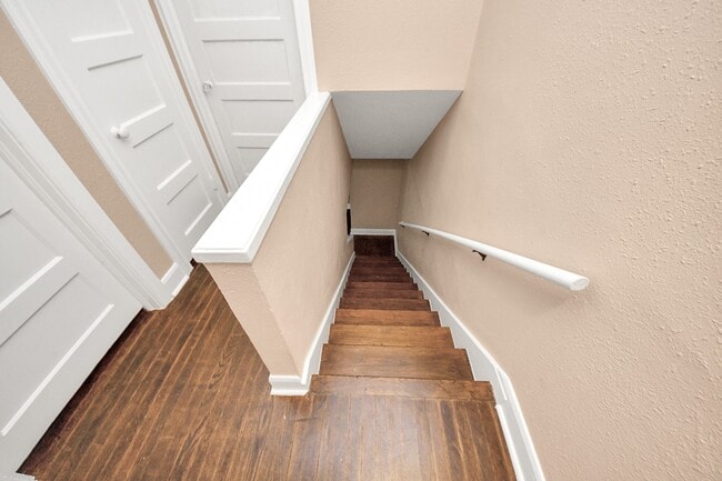 Building Photo - 2332 Sheridan St