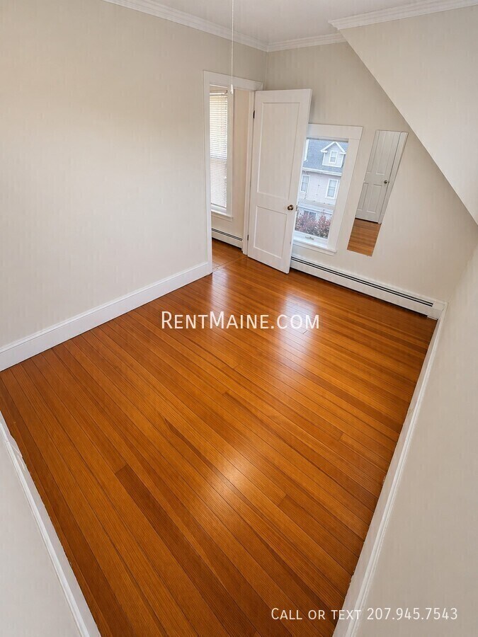 Building Photo - 269 French St