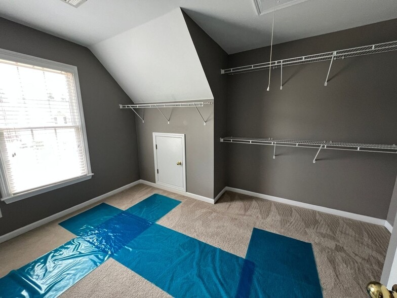 Building Photo - 2176 Malden Hill Dr