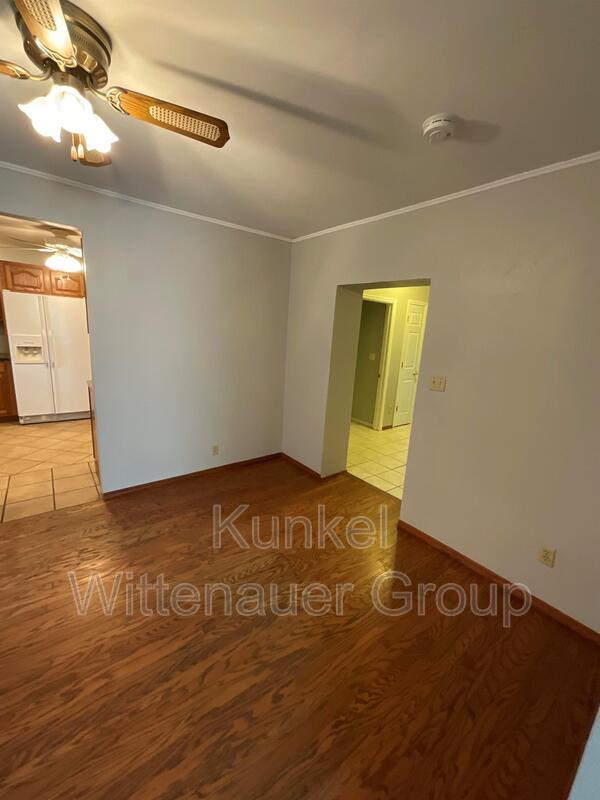 Building Photo - 604 Eiler Rd