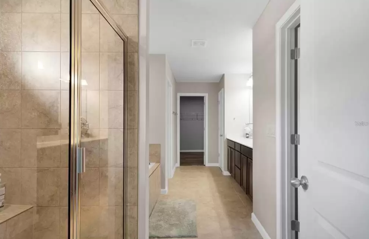 Building Photo - 6018 Glory Bower Dr