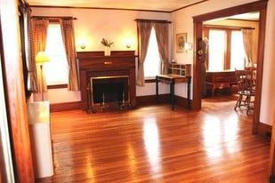 Building Photo - 48 Moulton Rd