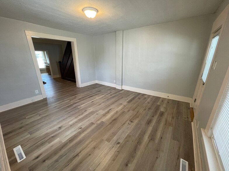 Front Room - 631 S 16th St