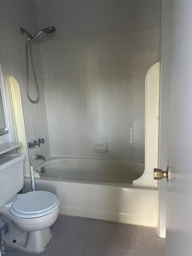 Building Photo - 27 Lexington Hills Rd