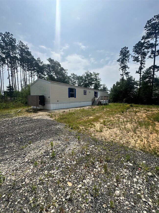 Building Photo - 620 County Rd 3545