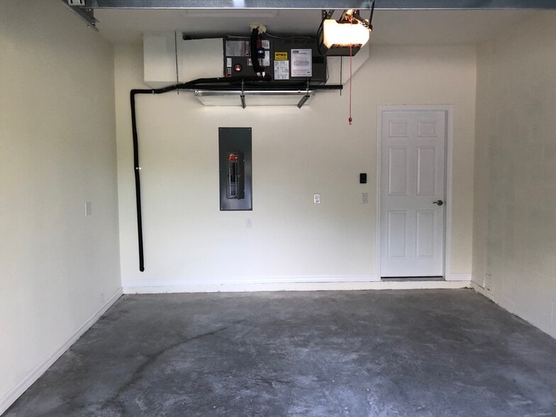 Garage - 24484 Zephyr Ct