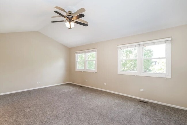 Building Photo - 130 Brookwood Ln E