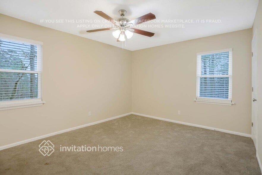 Building Photo - 4496 Fowler Ln