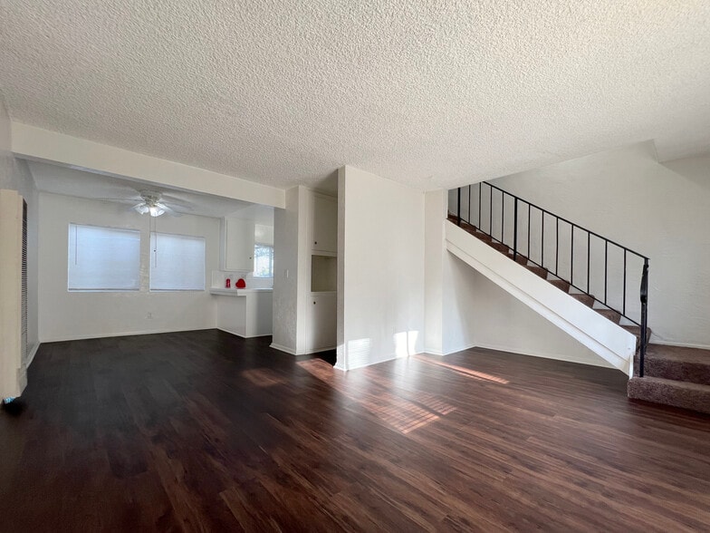 Building Photo - 4419 W 171st St