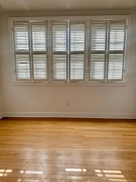 Building Photo - 468 Greenmount Ave